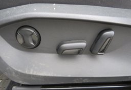 2022 Volkswagen Taos - Image 44