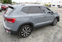 2022 Volkswagen Taos - Image 8