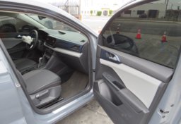 2022 Volkswagen Taos - Image 20