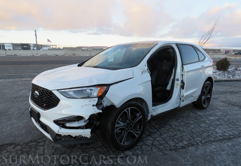2020 Ford Edge ST - Image 4