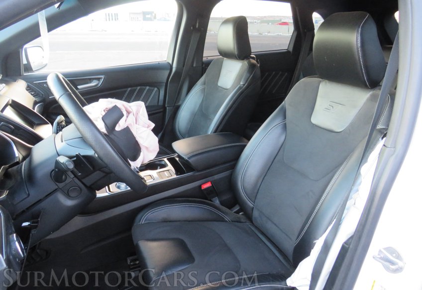 2020 Ford Edge ST - Image 32