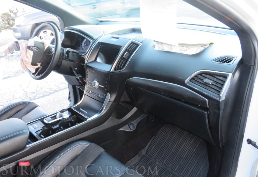 2020 Ford Edge ST - Image 29