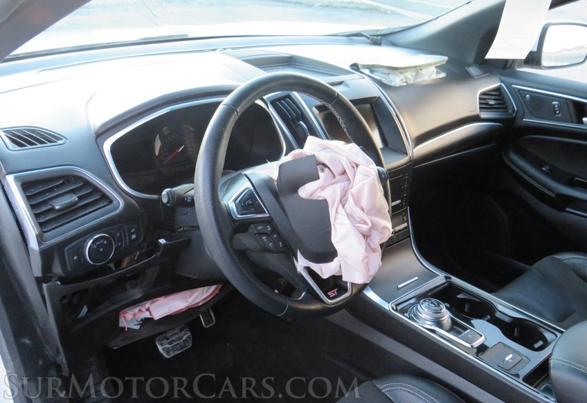 2020 Ford Edge ST - Image 28