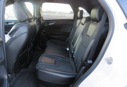 2020 Ford Edge ST - Image 34