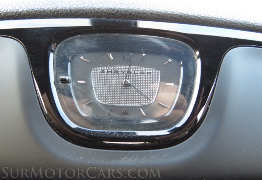 2021 Chrysler 300 - Image 43