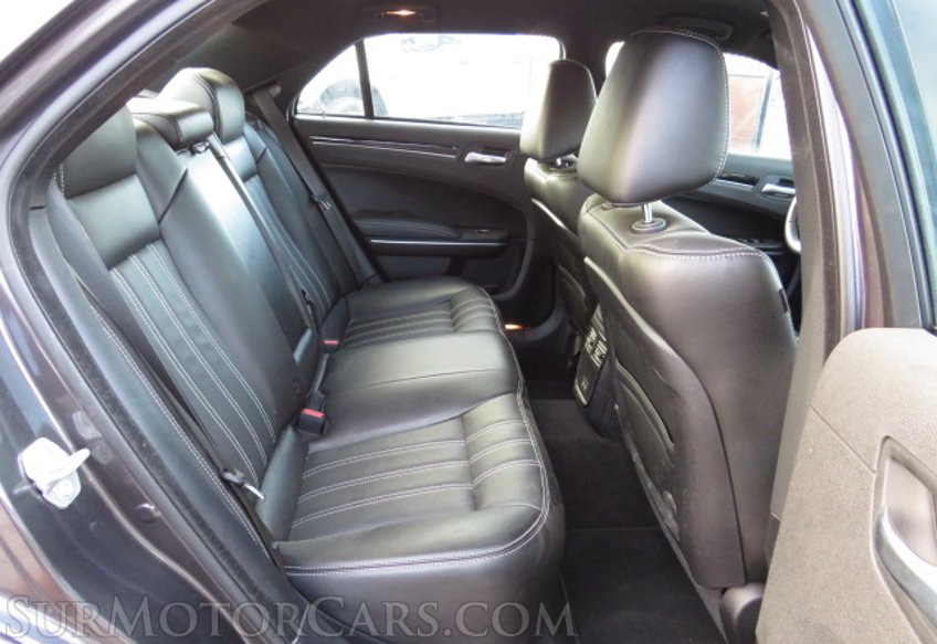 2021 Chrysler 300 - Image 29