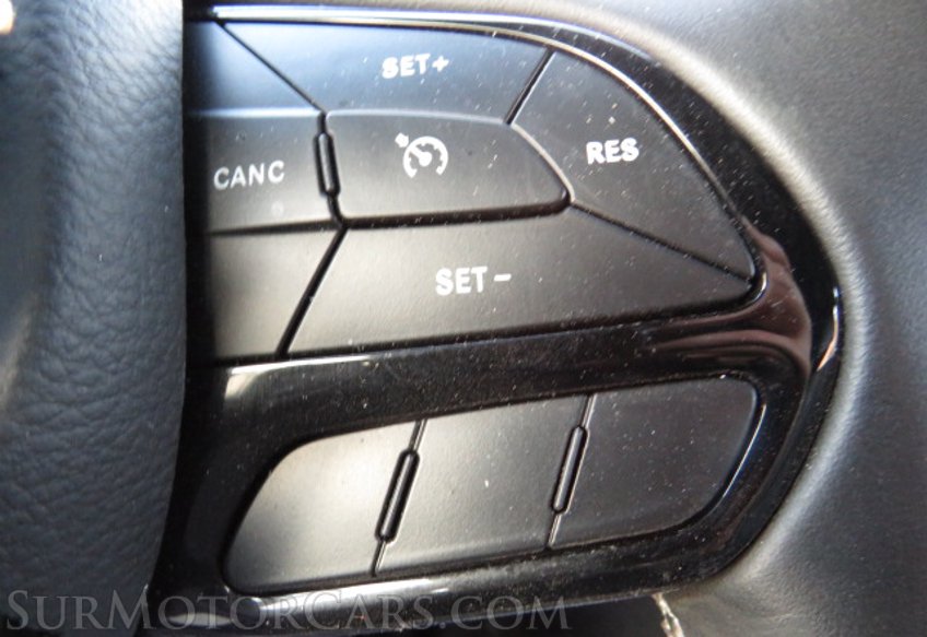 2021 Chrysler 300 - Image 35