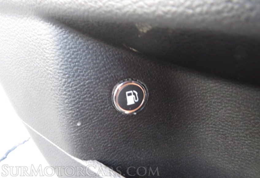 2021 Chrysler 300 - Image 41