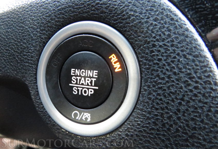 2021 Chrysler 300 - Image 36