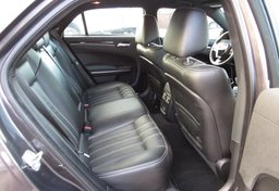 2021 Chrysler 300 - Image 31