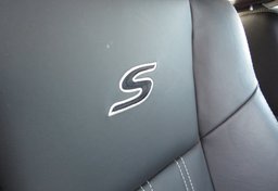 2021 Chrysler 300 - Image 32