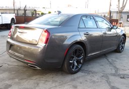 2021 Chrysler 300 - Image 7