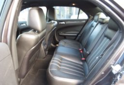 2021 Chrysler 300 - Image 28