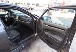 2021 Chrysler 300 - Image 21