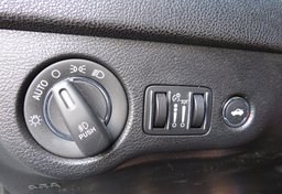 2021 Chrysler 300 - Image 38