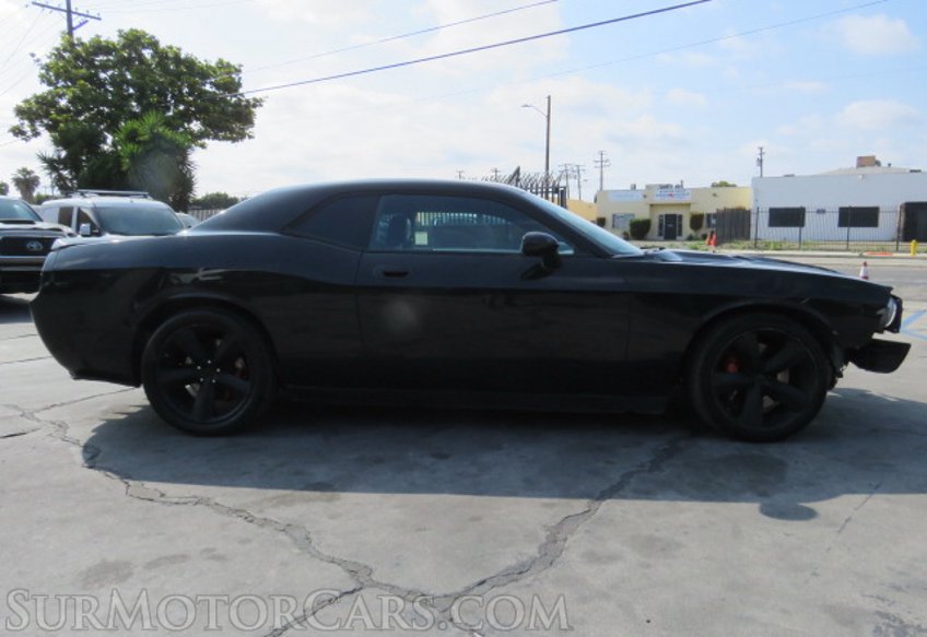 2010 Dodge Challenger - Image 5