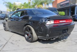 2010 Dodge Challenger - Image 9