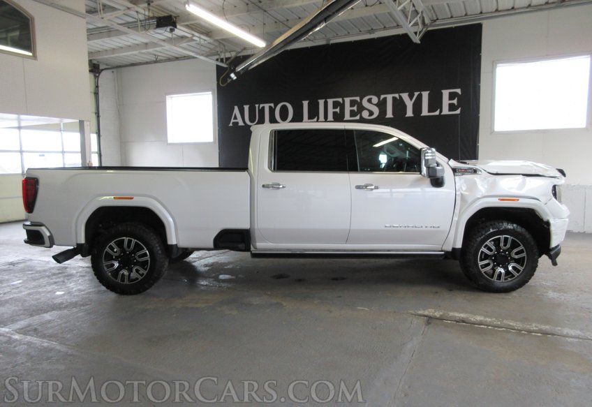 2023 GMC Sierra 3500HD - Image 10