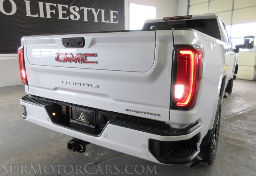 2023 GMC Sierra 3500HD - Image 30