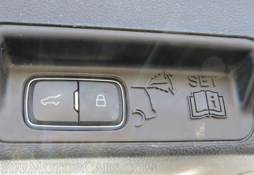 2020 Ford Explorer - Image 65