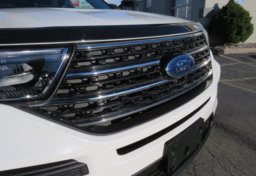 2020 Ford Explorer - Image 25