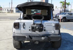 2018 Jeep Wrangler Unlimited - Image 10
