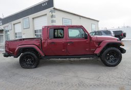2021 Jeep Gladiator - Image 10