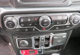 2021 Jeep Gladiator - Image 29