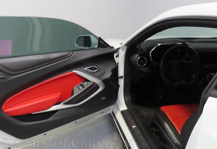 2017 Chevrolet Camaro - Image 15