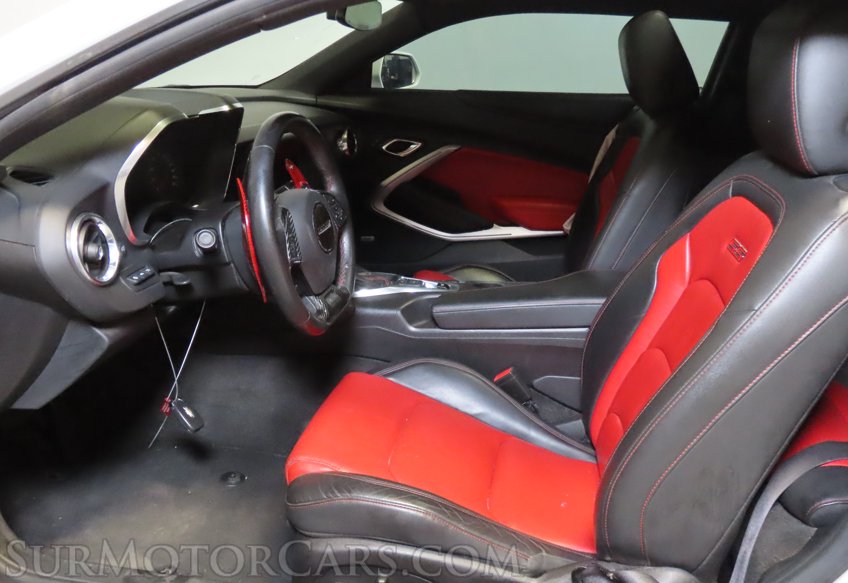 2017 Chevrolet Camaro - Image 17