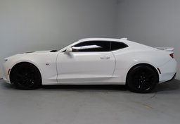 2017 Chevrolet Camaro - Image 5