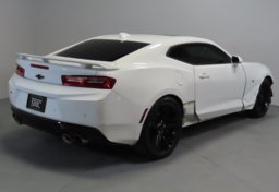 2017 Chevrolet Camaro - Image 8