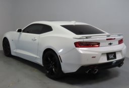 2017 Chevrolet Camaro - Image 10