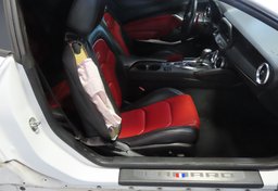 2017 Chevrolet Camaro - Image 18