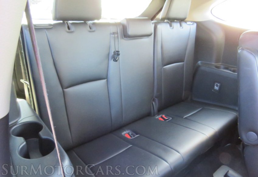 2022 Toyota Highlander - Image 34