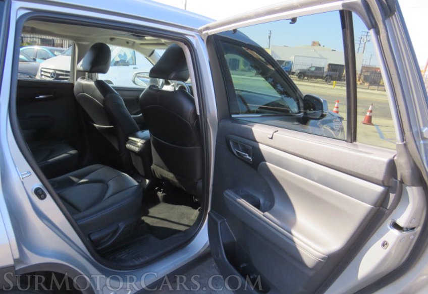 2022 Toyota Highlander - Image 24