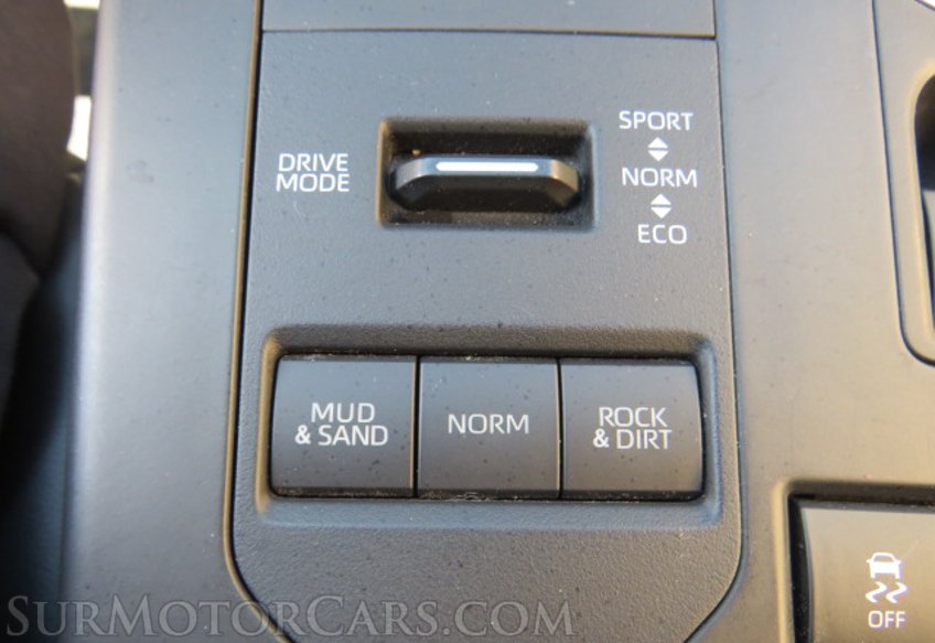 2022 Toyota Highlander - Image 44