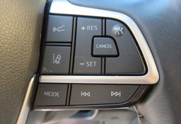 2022 Toyota Highlander - Image 36