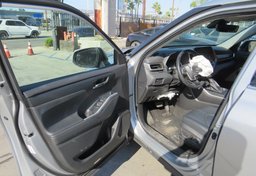 2022 Toyota Highlander - Image 21