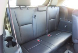 2022 Toyota Highlander - Image 34