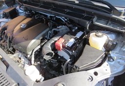 2022 Toyota Highlander - Image 56