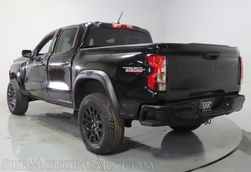 2023 Chevrolet Colorado 4x4 Trail Boss - Image 9