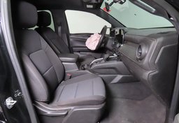 2023 Chevrolet Colorado 4x4 Trail Boss - Image 21