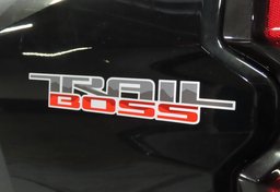 2023 Chevrolet Colorado 4x4 Trail Boss - Image 17