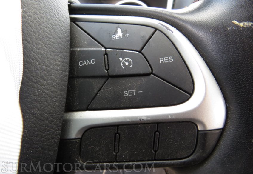 2020 Jeep Compass - Image 34