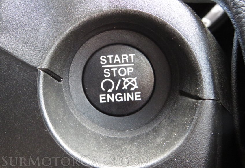 2020 Jeep Compass - Image 32