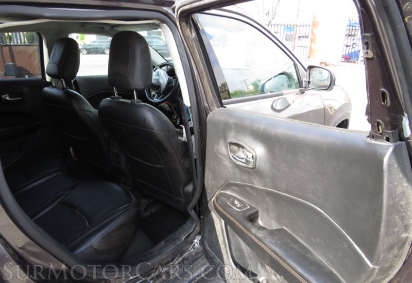 2020 Jeep Compass - Image 26