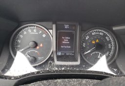 2018 Toyota Tacoma - Image 5