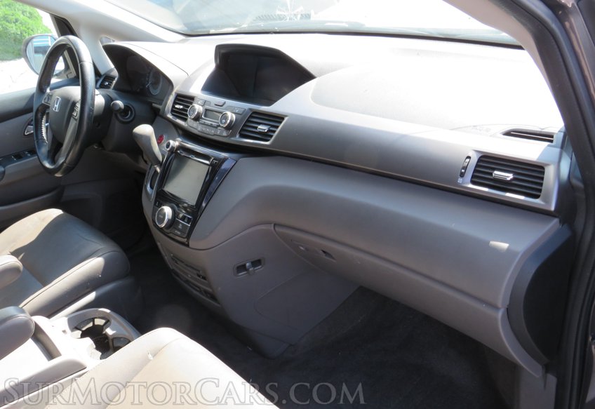 2015 Honda Odyssey - Image 28