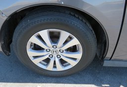 2015 Honda Odyssey - Image 60